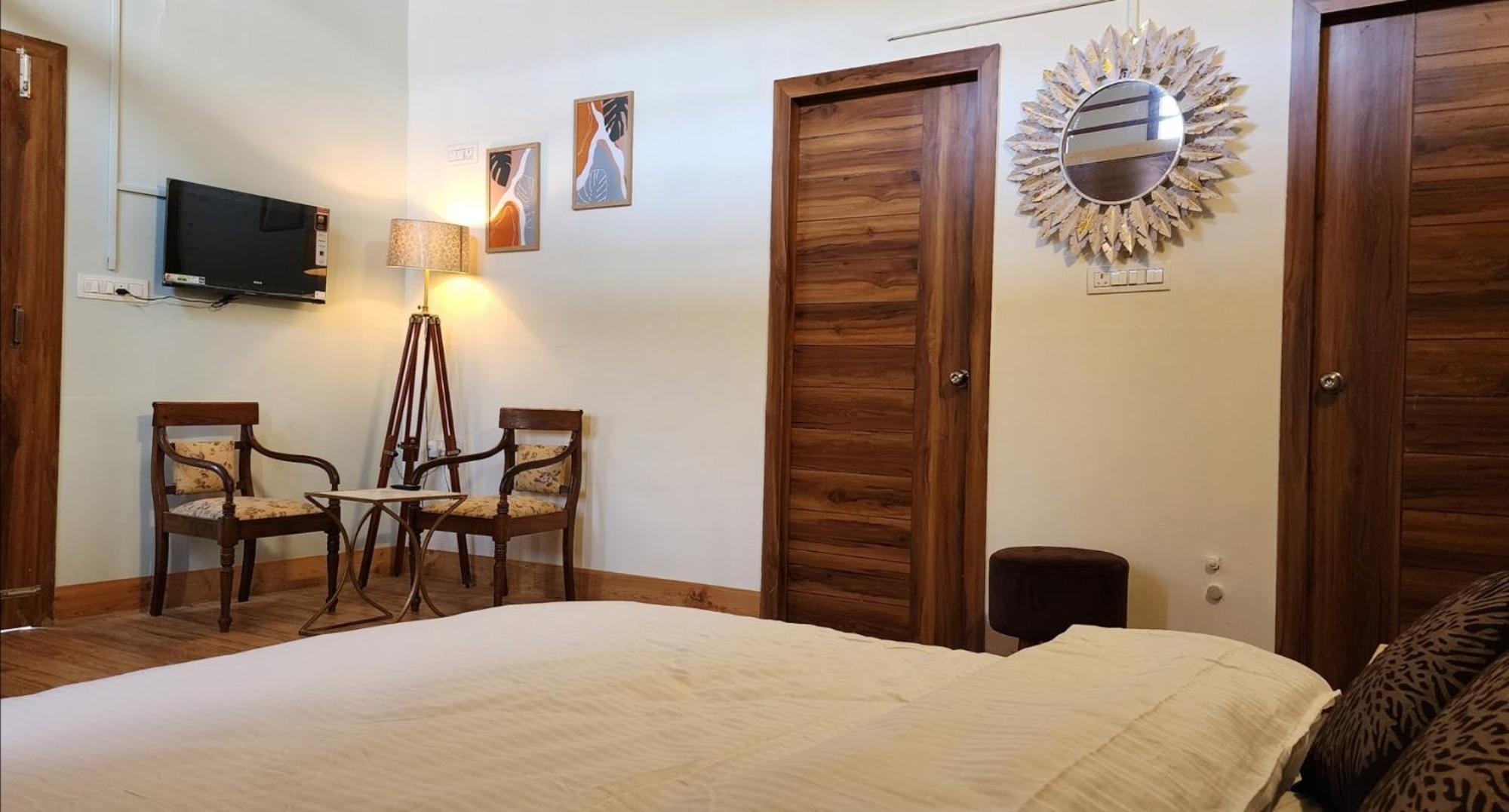 The Mystic Pines Hotell Nainital Exteriör bild