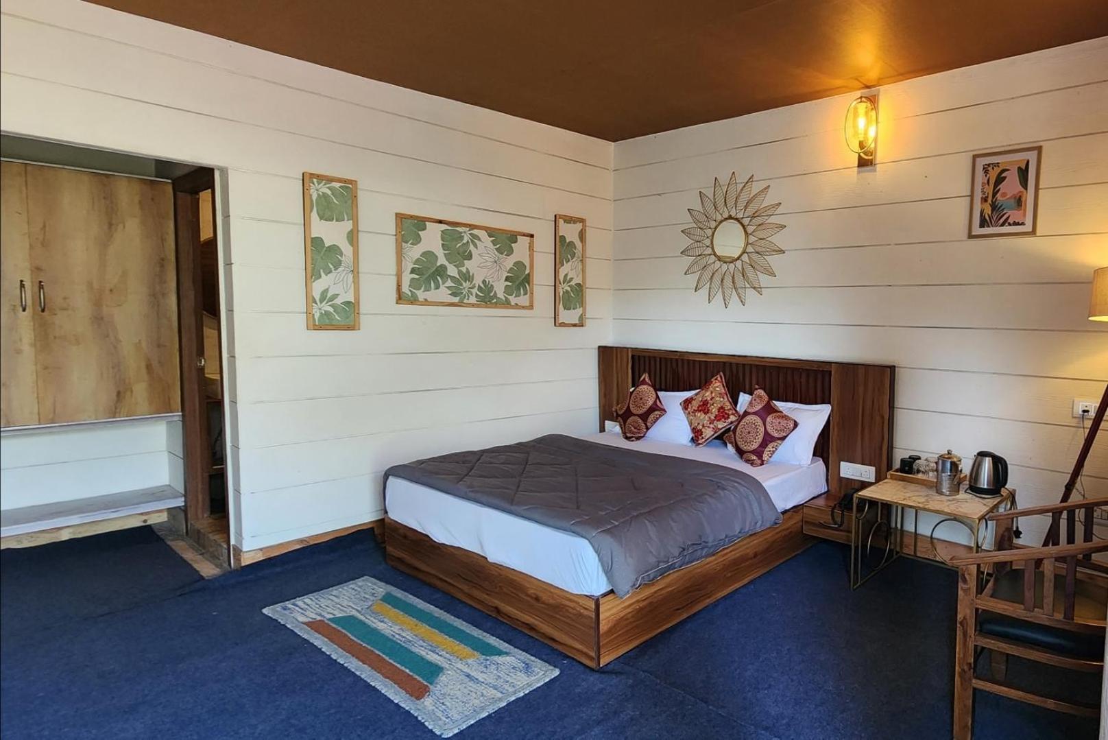 The Mystic Pines Hotell Nainital Exteriör bild
