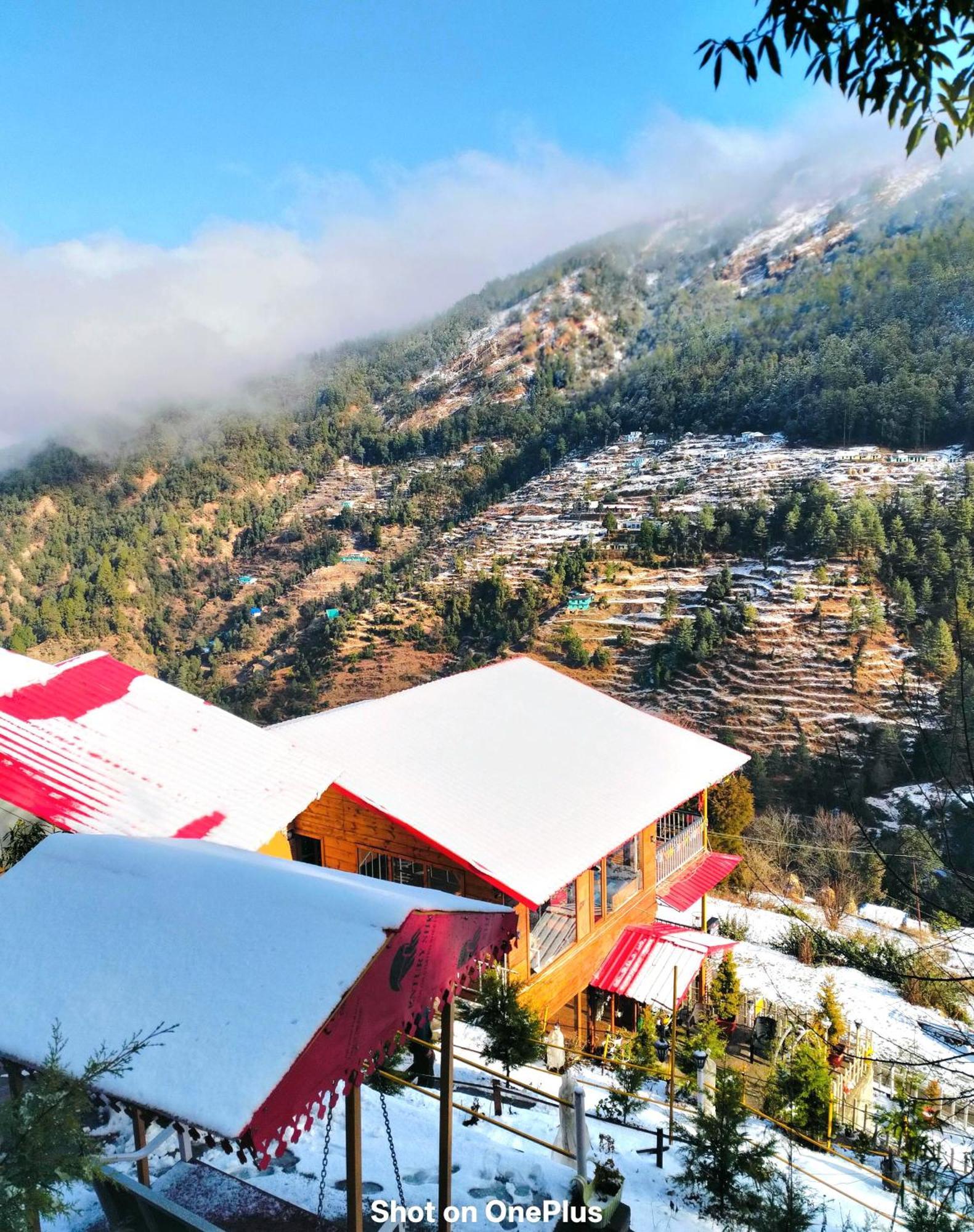 The Mystic Pines Hotell Nainital Exteriör bild